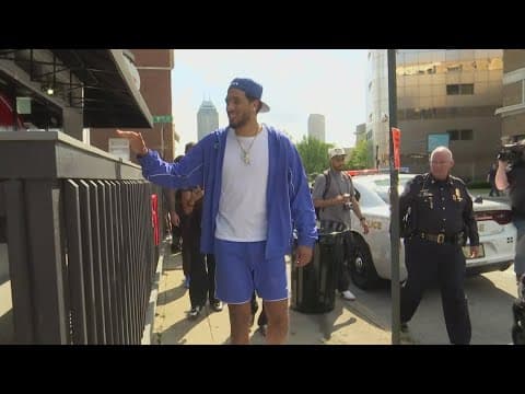 Hundreds come out to release of Tyrese Haliburton's new signature shoe
