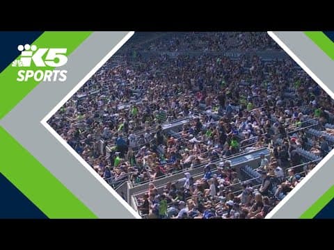 Thousands of NFL fans attend Seahawks Football Fest in Seattle