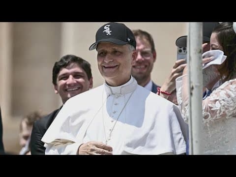 Pope Leo wears White Sox hat