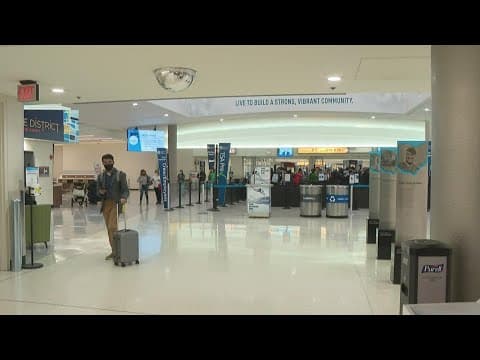 Airports nationwide feel effects of holiday travel