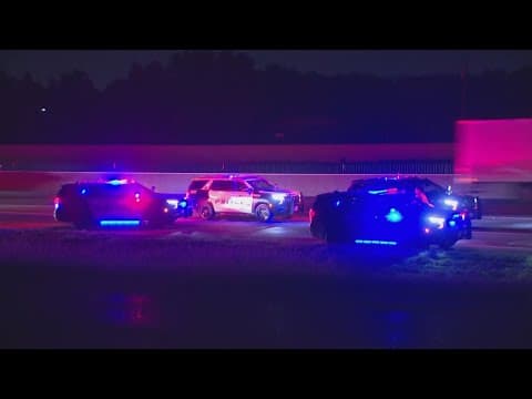Man hospitalized after shooting on Dallas freeway
