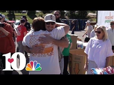 Morgan Wallen makes appearance at West Town Mall during food drive to help Helene recovery efforts
