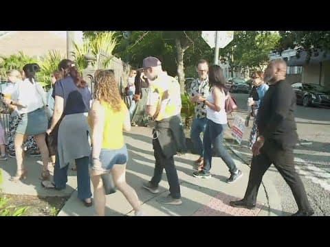 Annual Champagne Stroll rolls on Magazine Street in New Orleans