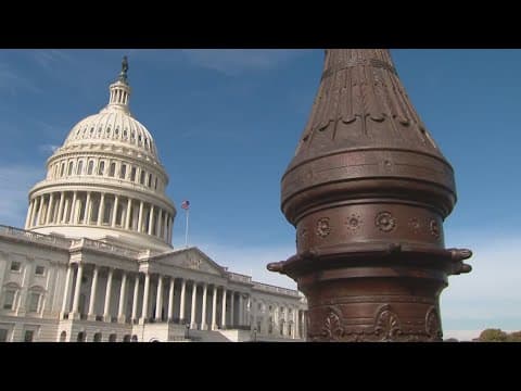 Congress fails to pass a federal funding bill weeks before the deadline