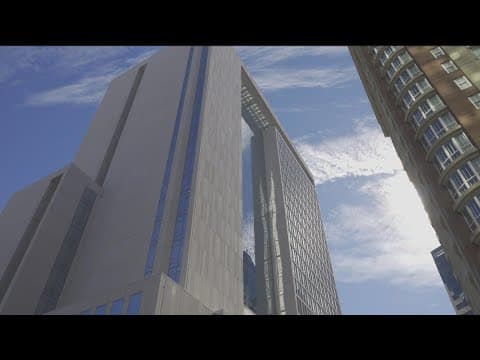 Why are windows spontaneously shattering at the San Diego courthouse?