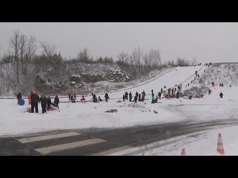 Kids enjoy sledding after winter storm in Columbus