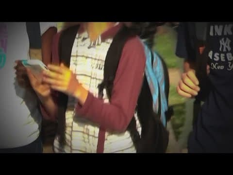 Newsom announces plans to restrict smartphone usage in schools