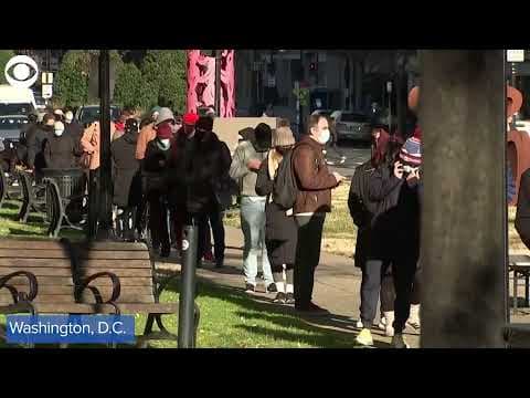 Long COVID-19 testing lines in U.S. cities as Omicron variant spreads