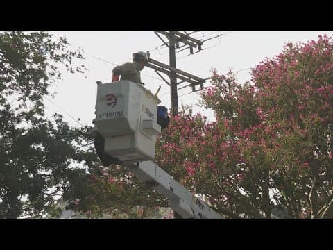 Power restored in New Orleans after outage leaves 11,000 customers without electricity Entergy says