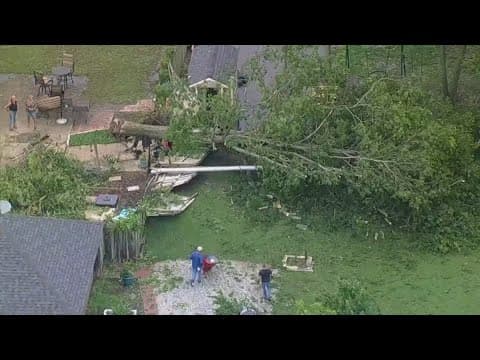 Powerful storm damages property in Fannin County, Texas