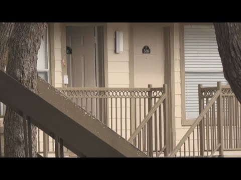 Man charged after standoff at Pearland apartment