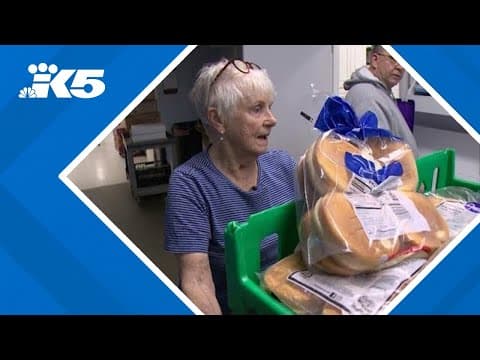 81-year-old volunteers every week at food bank to help community: 'I need to do something'