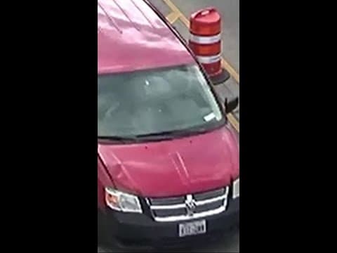 Seattle woman recounts carjacking attempt