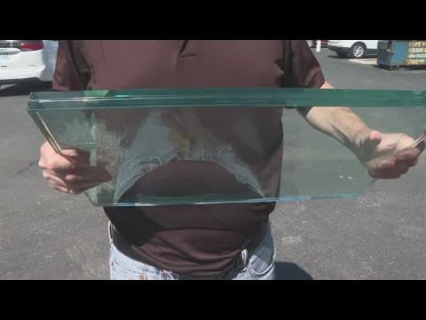New glass barriers in Venice will prevent flooding without blocking the beauty