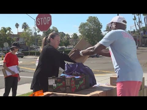 Feeding San Diego helping families put food on the table this holiday season