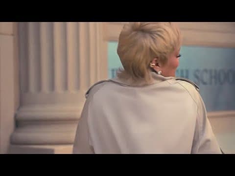 Rhianna announces new line of hair products