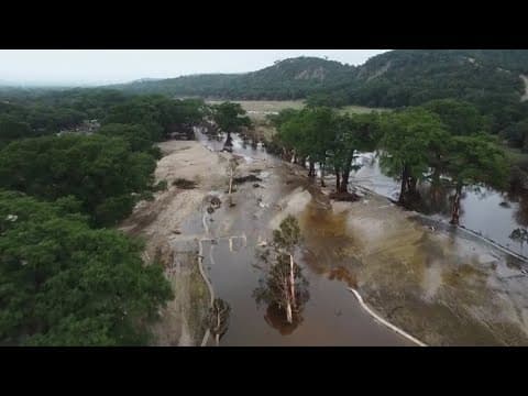 Warning systems weren't activated for nearly an hour in Texas flooding, CBS News reports