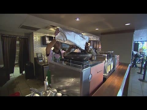 Starbucks store algorithm shaves 2 minutes off order