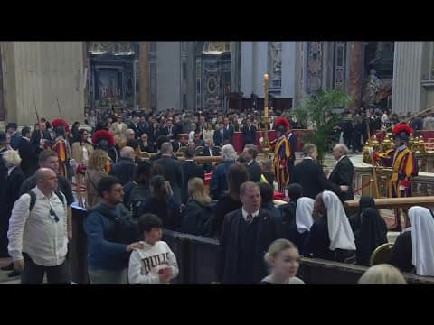 Nearly 20,000 mourners pay respects as Pope Francis lies in state