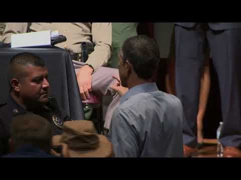 Beto O'Rourke disrupts Texas Gov. Greg Abbott's news conference on Uvalde school shooting