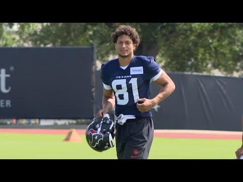 Texans' rookies report to camp
