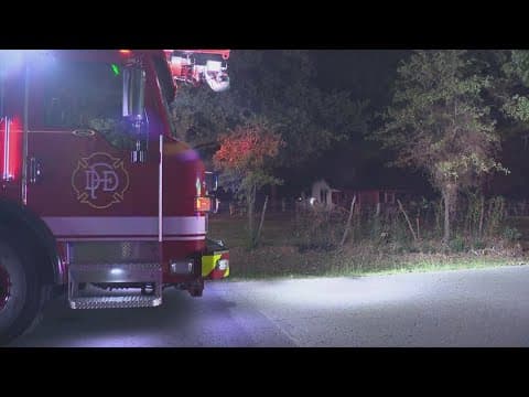 Crews respond to house fire in Dallas