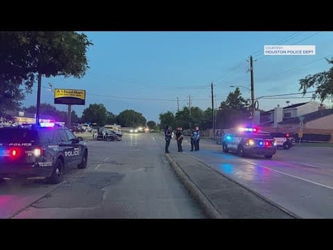 Toddler killed in crash in Alief, HPD says