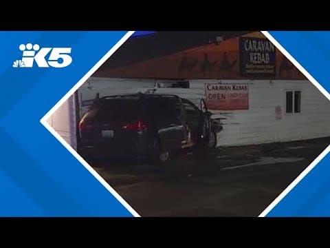 Suspected DUI driver crashes into Edmonds building