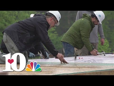 Habitat for Humanity hosts CEO build