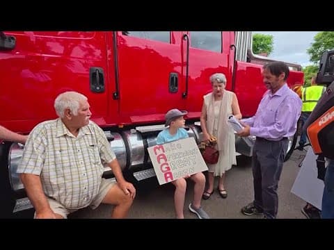 Dozens of Afrikaners arrive to Dulles with refugee status, sparking outrage