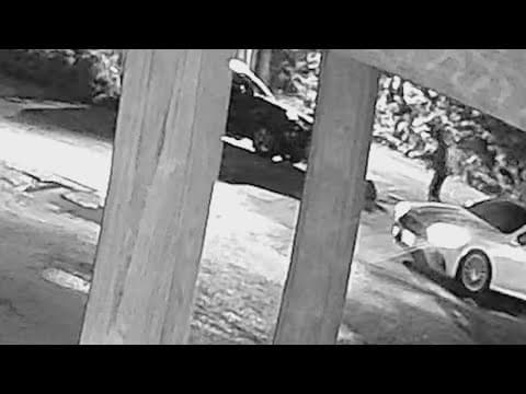 HPD: Man and woman shot during robbery in Southampton area