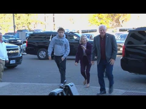 Walz family votes early in St. Paul