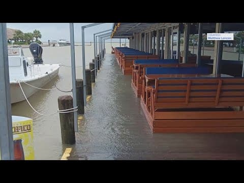 High water forces business closure in San Leon