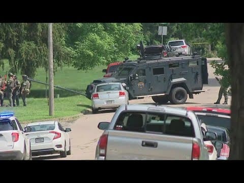 Woman taken into custody after domestic dispute, barricade situation in Lancaster