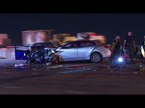 At least 1 injured in wrong-way crash on East Freeway near downtown Houston