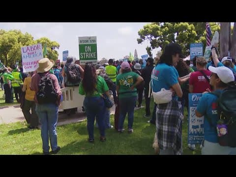 May Day rallies draw big crowds in San Diego