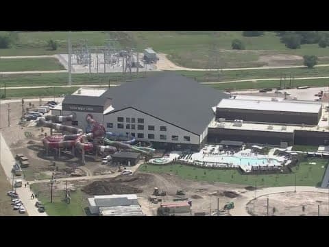 Workers released from hospital after contractors improperly mixed chemicals, Great Wolf Lodge says