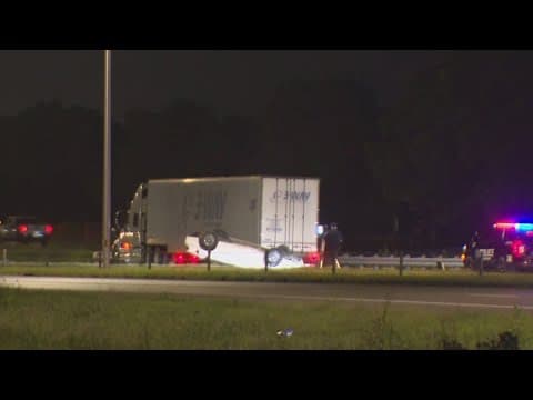 North and southbound traffic shut down on portion south I35W in North Texas Tuesday morning, police