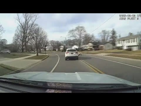 Teen leads Columbus police on pursuit after reportedly stealing woman’s car at gunpoint