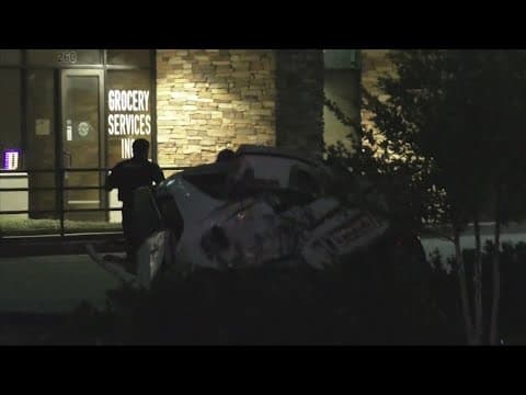 2 teens ejected from crash after car split in half along Gulf Freeway, police say