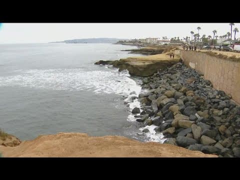Man's body found on the rocks in Sunset Cliffs