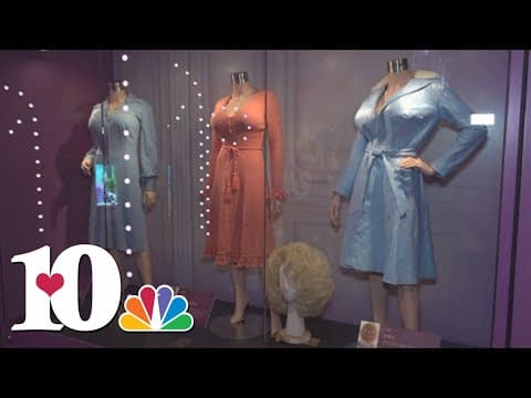 “The Dolly Parton Experience” opens in Dollywood