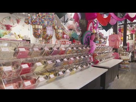 Pinkitzel, a whimsical candy and cupcake shop, opens its first Texas location on the McKinney Downto