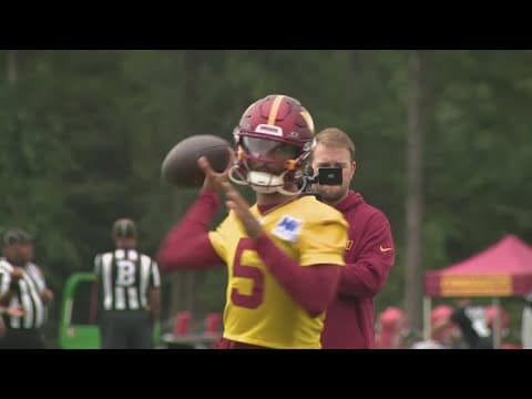 Jayden Daniels growing into leadership role after impressive start