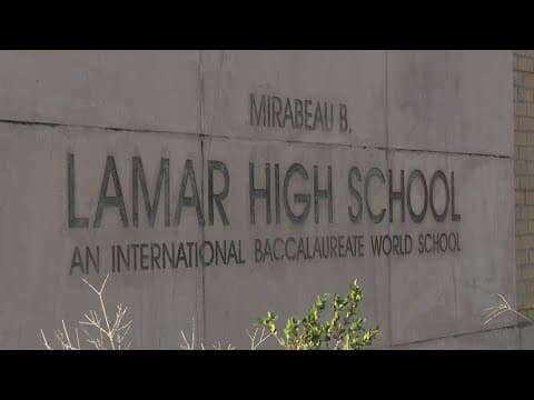 Frustrated parents sound off as Lamar HS students face long delays in weapons search