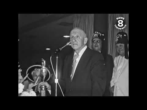 Jimmy Durante receives key to city in San Diego in 1957