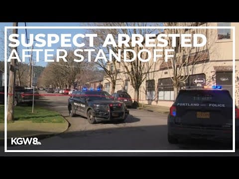 Suspect in custody after barricading inside Northwest Portland house
