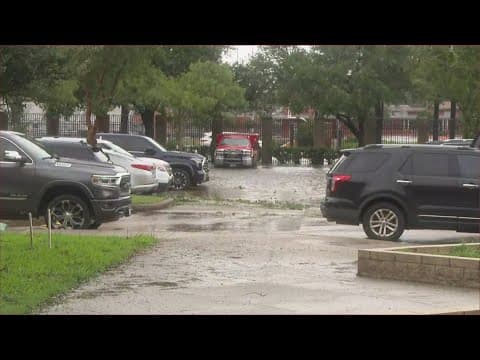 Flooding in Houston | Mon noon Hurricane Beryl update