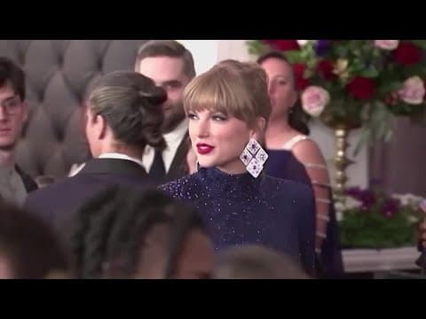 Taylor Swift releases double album