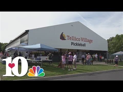 Tellico Village athletes teach Special Olympians how to play pickleball